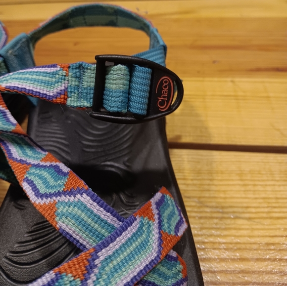 Chaco's sandals, womens 10, red, blue, purple, black, like new condition - Picture 2 of 8